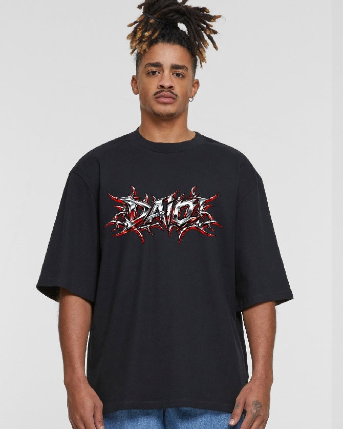 DAIO Oversized Tee – Vorderseite mit Chrome-Logo
